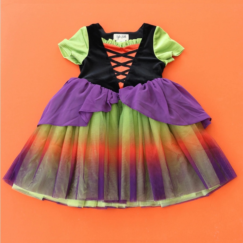 Taylor Joelle Spooky Sweetheart Dress